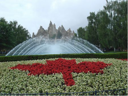 Canada's Wonderland photo, from ThemeParkInsider.com